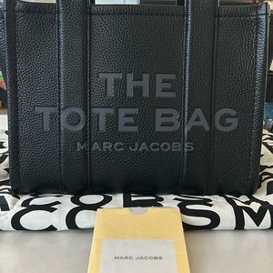 Marc Jacobs Leather Tote Purse